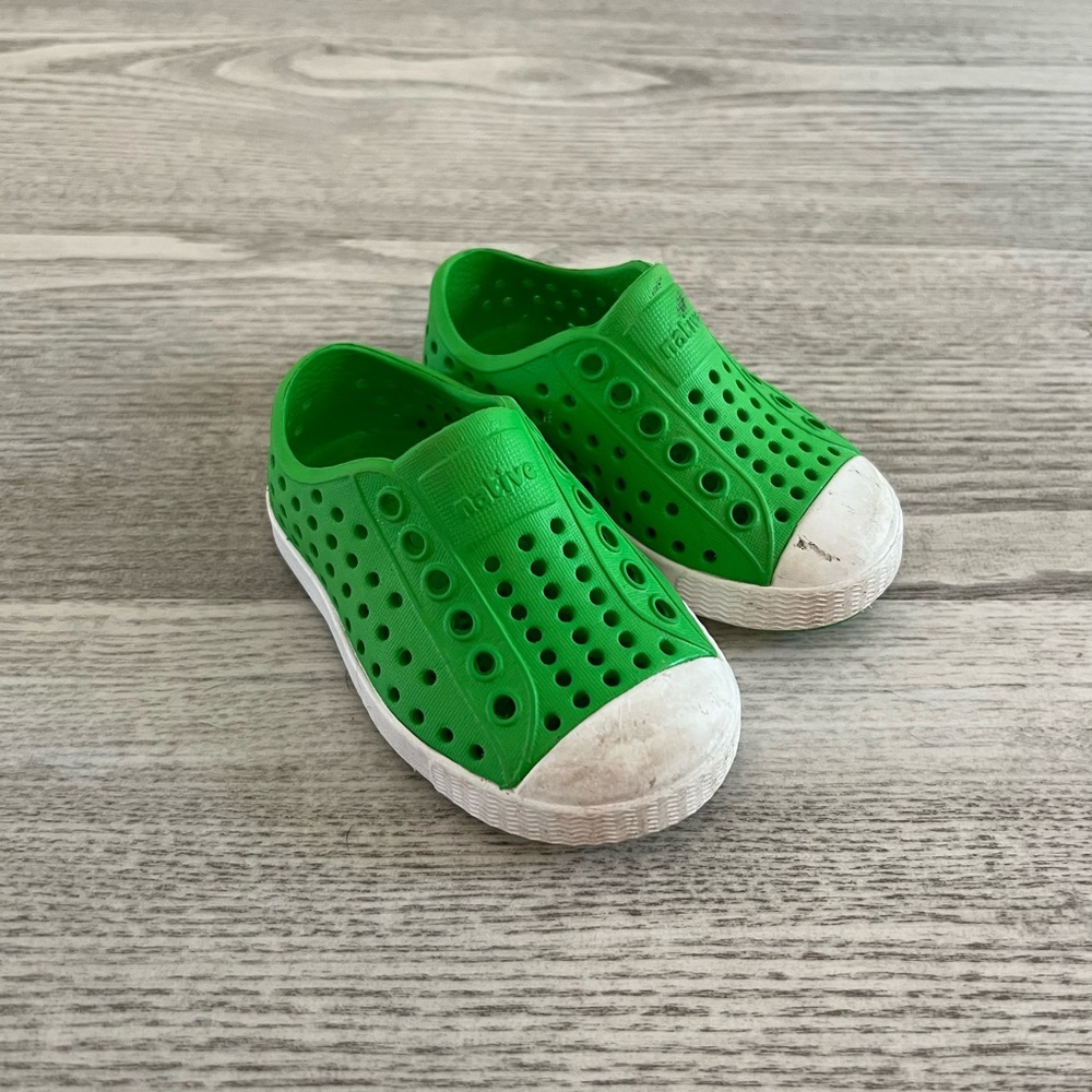 Toddler green native shoes